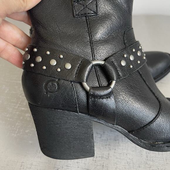 Born Studded Leather Ankle Boots Harness Block Heel Western Booties Size 6.5 M - Picture 4 of 15
